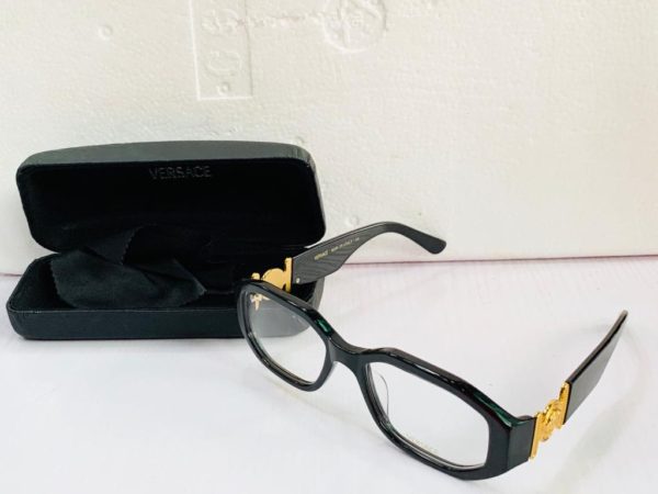 Modern Fashion Eyeglasses - Image 6